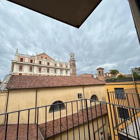 بيت ضيافة Residenza Della Samaritana