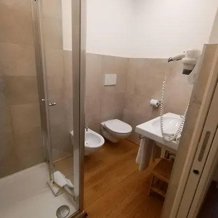 Residenza Della Samaritana بيت ضيافة 2*