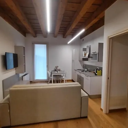 بيت ضيافة Residenza Della Samaritana فيرونا