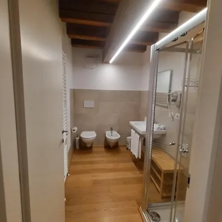 بيت ضيافة Residenza Della Samaritana فيرونا